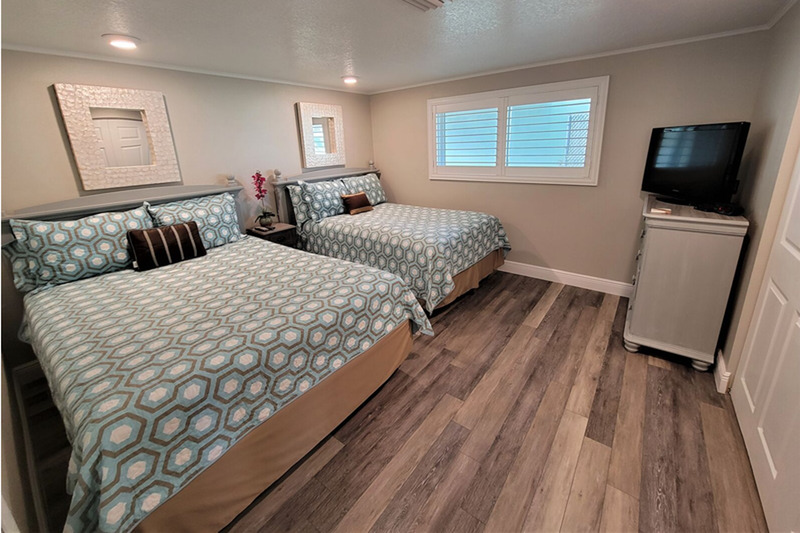 Comfortable spacious guest bedroom 