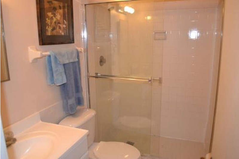 walk in shower with glass door