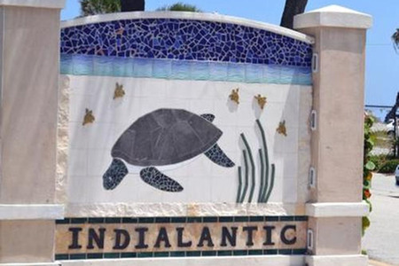 downtown Indialantic sign with turtle 