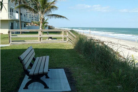 bench at ocean edge, great place to sit